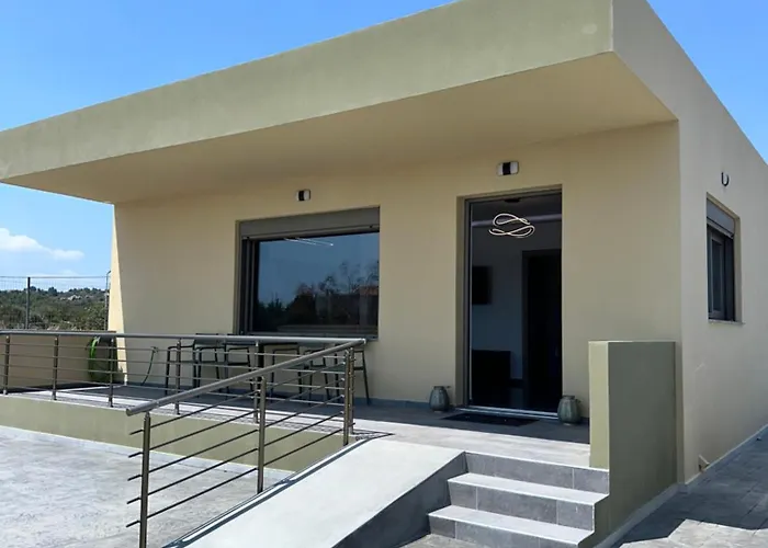 Mike فيلة Rhodes City